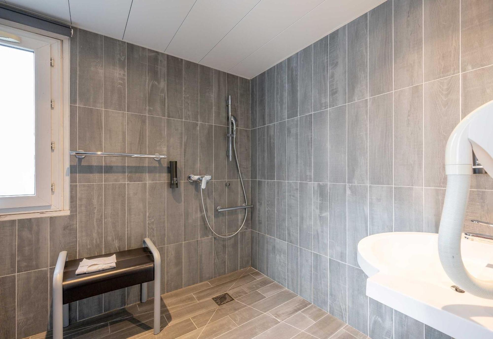 B&B Hotel Bordeaux Merignac Cadera Aeroport Buitenkant foto