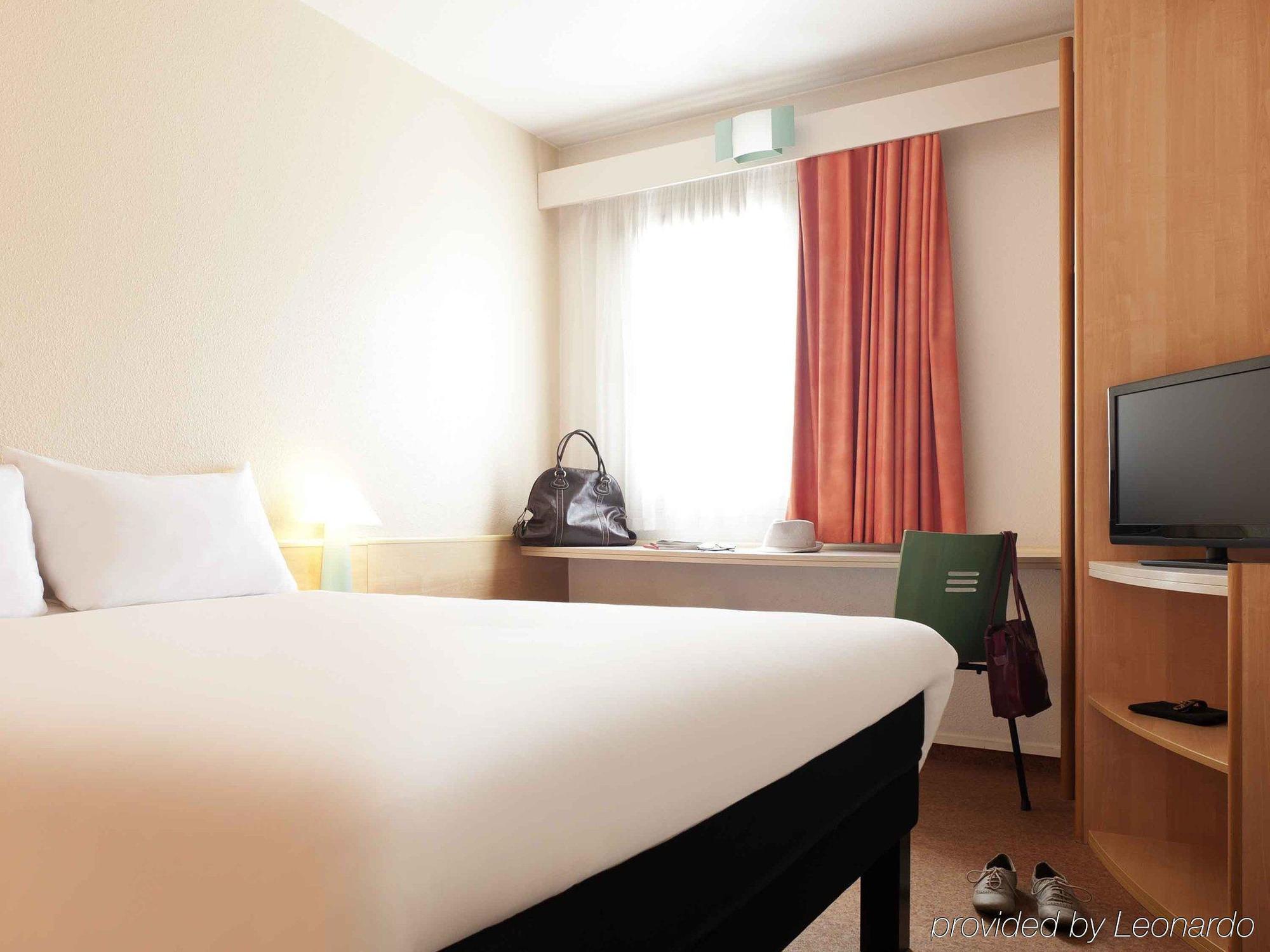 B&B Hotel Bordeaux Merignac Cadera Aeroport Buitenkant foto