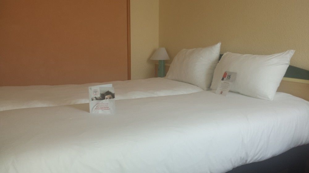 B&B Hotel Bordeaux Merignac Cadera Aeroport Buitenkant foto
